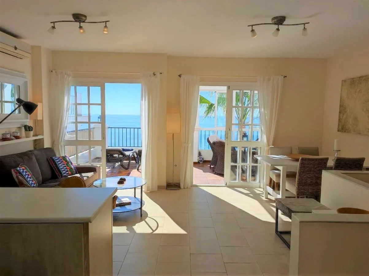 Amazing 2 Bedroom 2 Bathroom In Ladera De Mar, Nerja Málaga Apartman